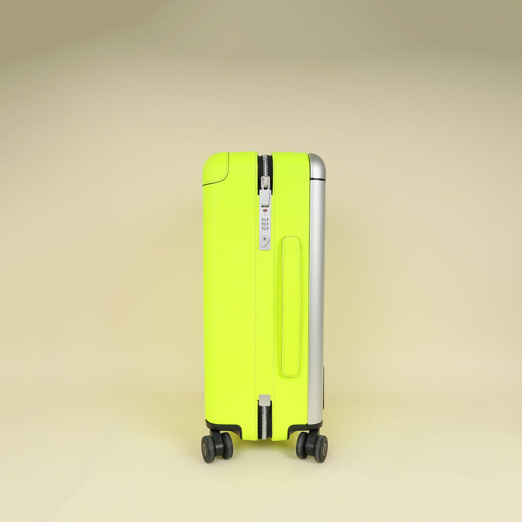 Louis Vuitton Neon Yellow Taigarama Horizon 55