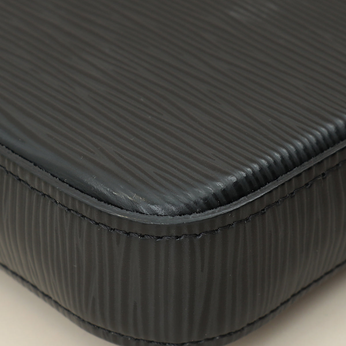 Louis Vuitton Noir Pochette Felicie Bag