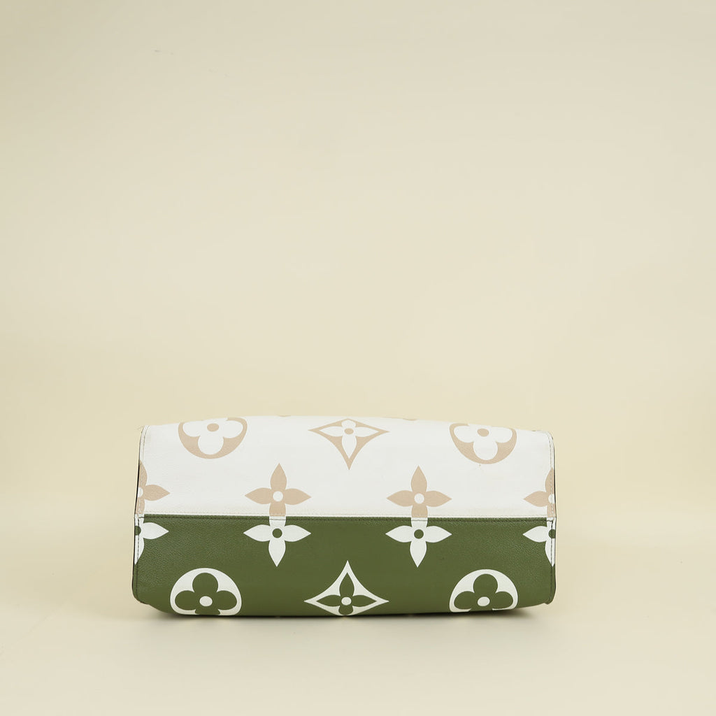 Louis Vuitton Bicolor Monogram Giant Onthego GM Bag