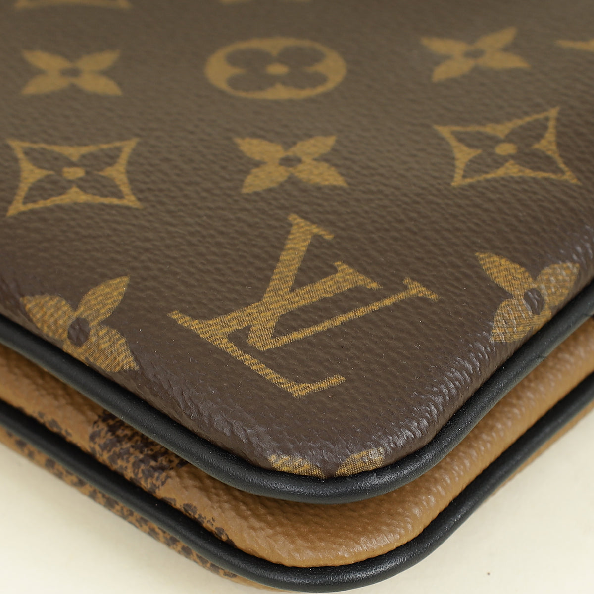 Louis Vuitton Monogram/Monogram Giant Reverse Double Zip Pochette