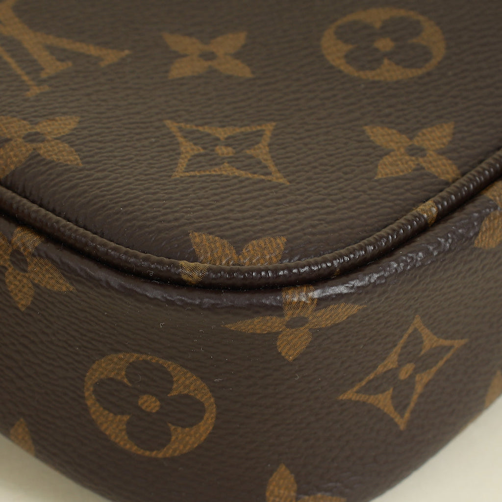 Louis Vuitton Monogram Wallet On Chain