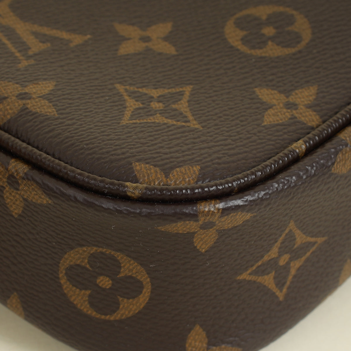 Louis Vuitton Monogram Wallet On Chain