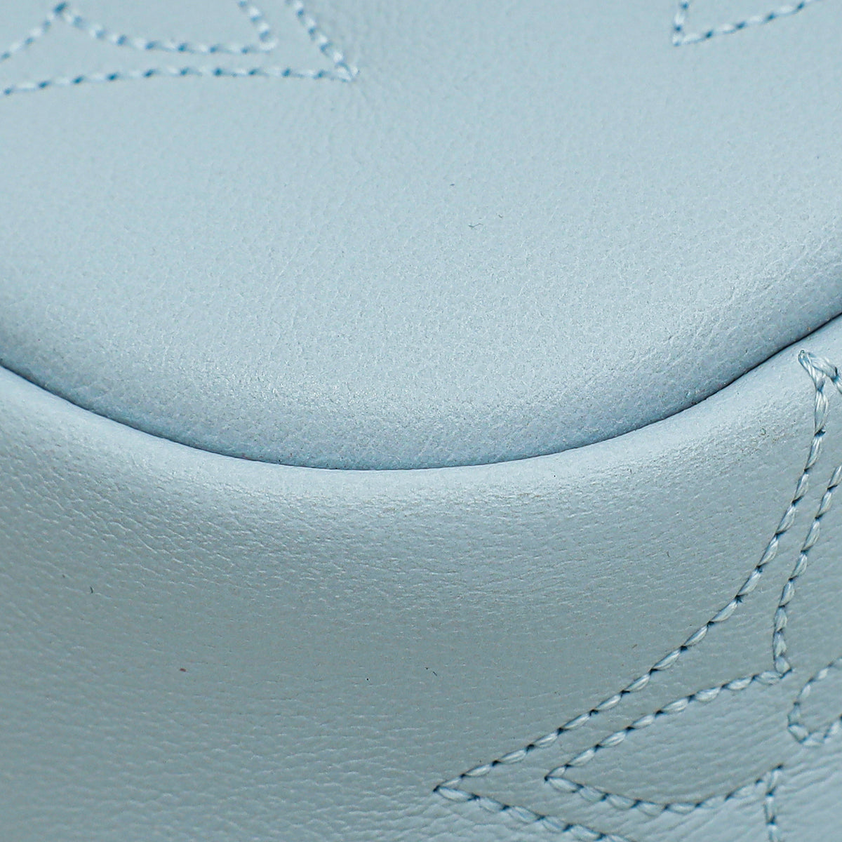 Louis Vuitton Blue Glacier Bubblegram Wallet On Strap