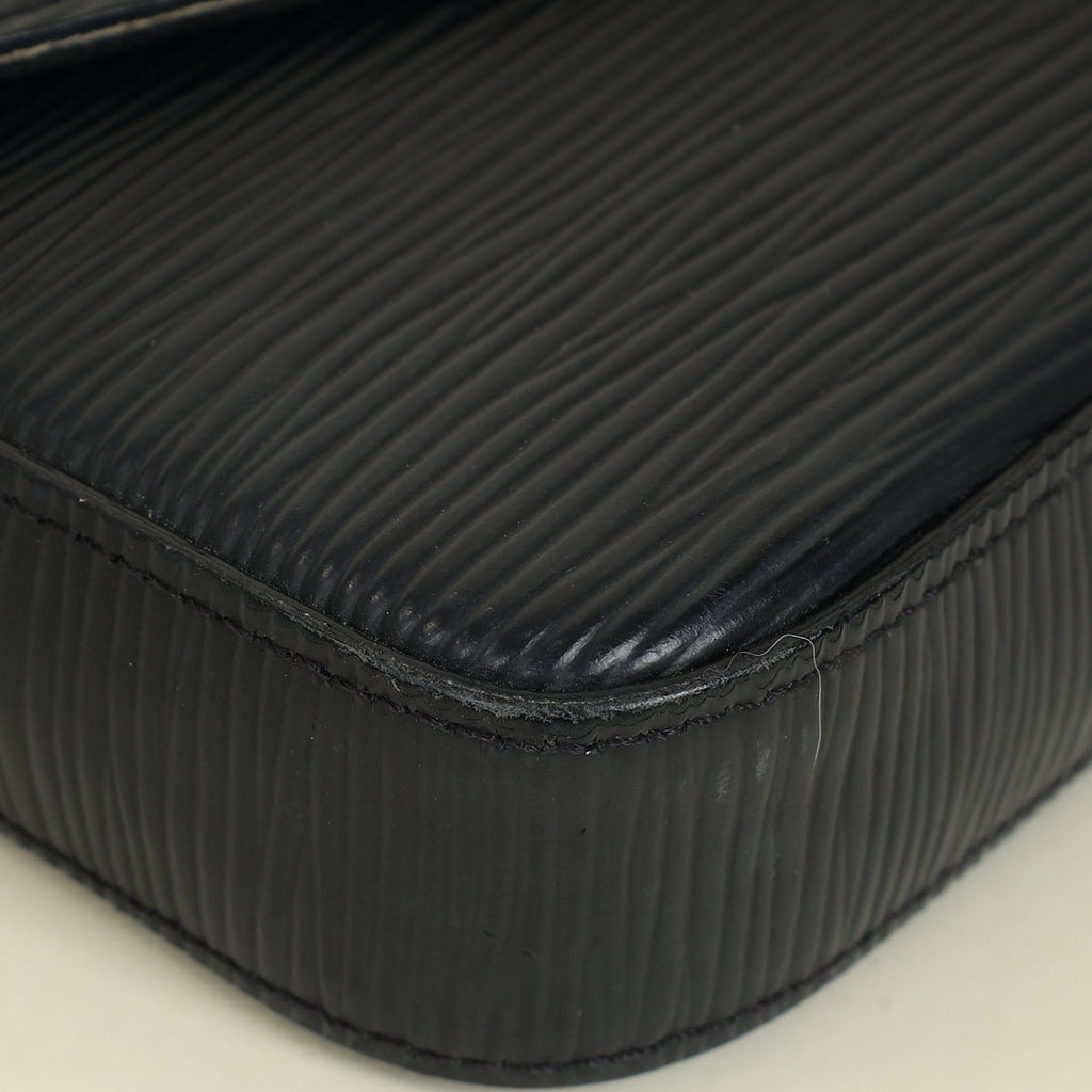 Louis Vuitton Black Felicie Pochette Bag