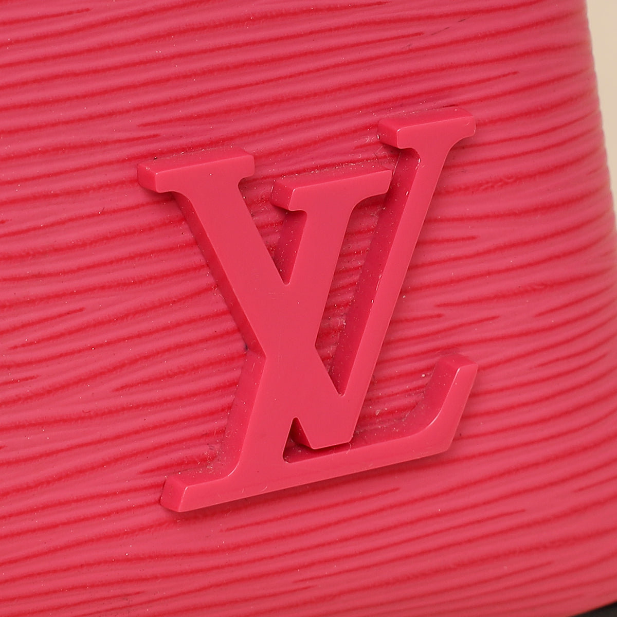Louis Vuitton Hot Pink Kleber PM Bag