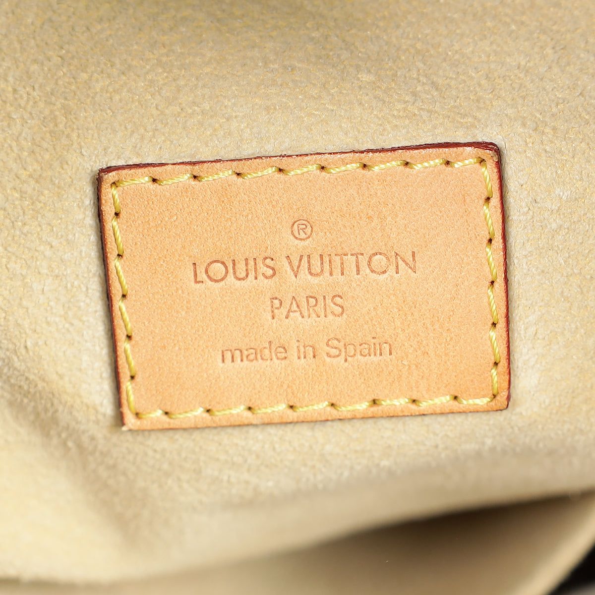 Louis Vuitton Monogram Artsy MM Bag