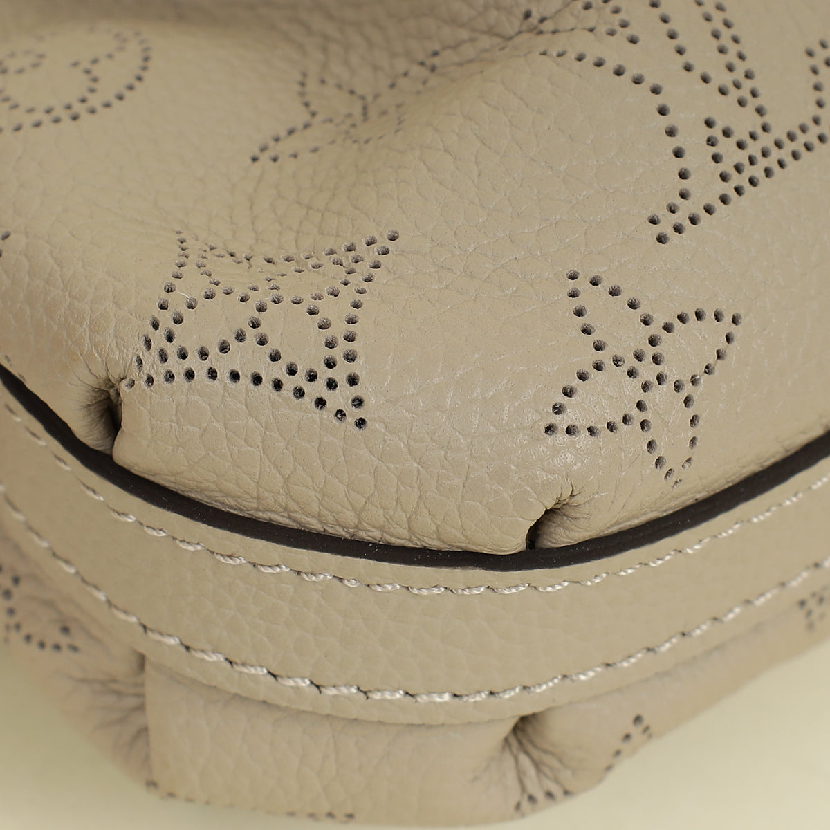 Louis Vuitton Galet Monogram Scala Mini Pouch