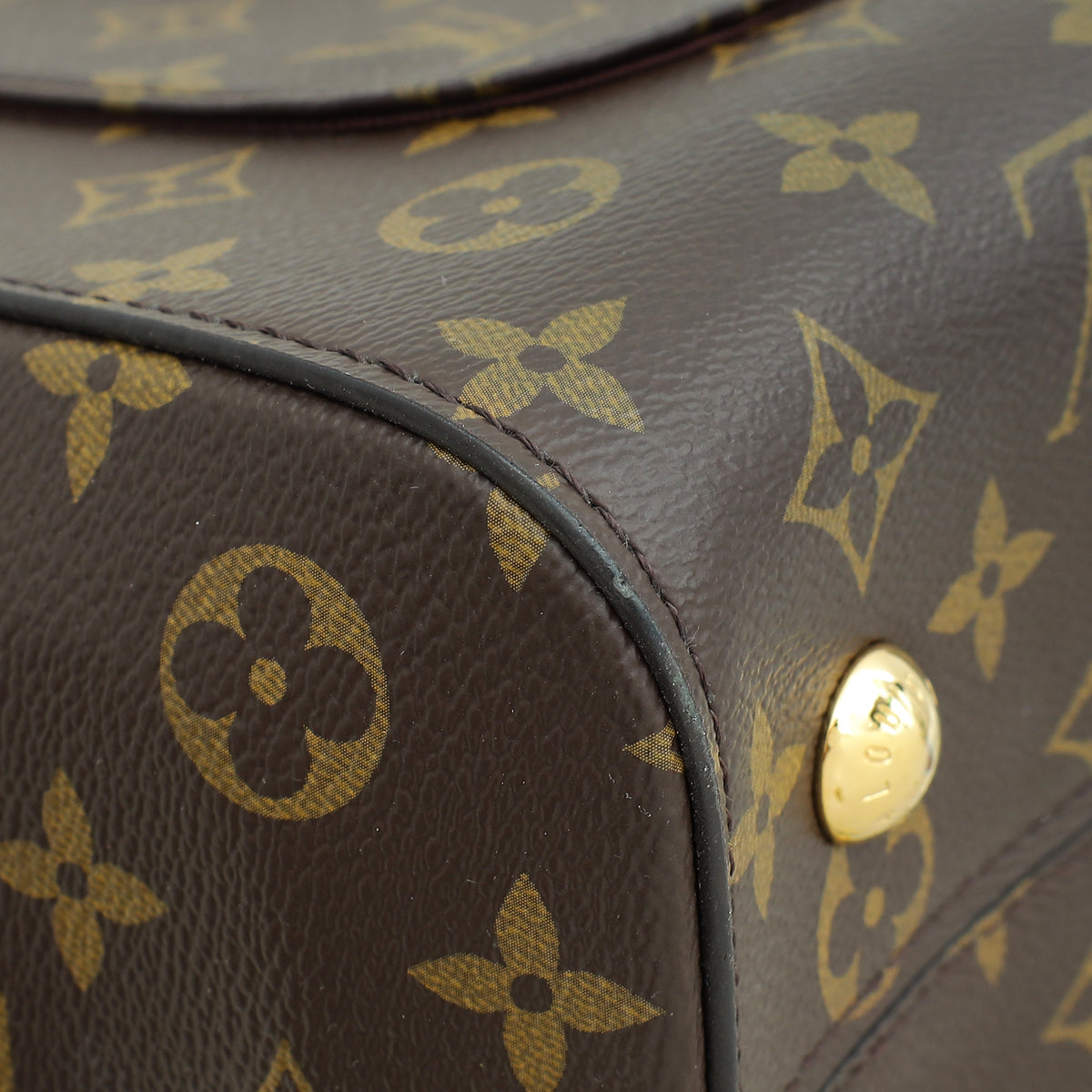 Louis Vuitton Ebene Monogram Cluny MM Bag