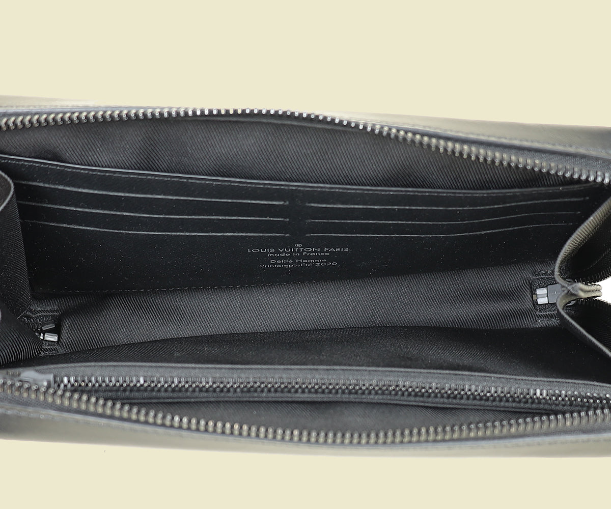 Louis Vuitton Tuffetage Monogram Soft Trunk Clutch