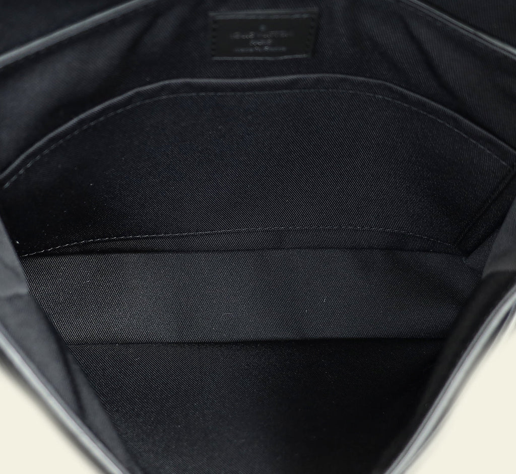 Louis Vuitton Black Damier Infini District Messenger Bag