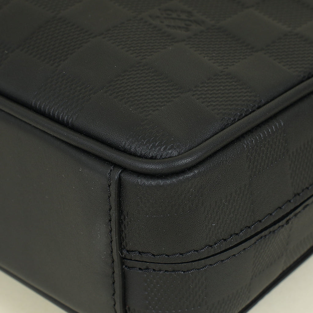 Louis Vuitton Black Damier Infini District Messenger Bag