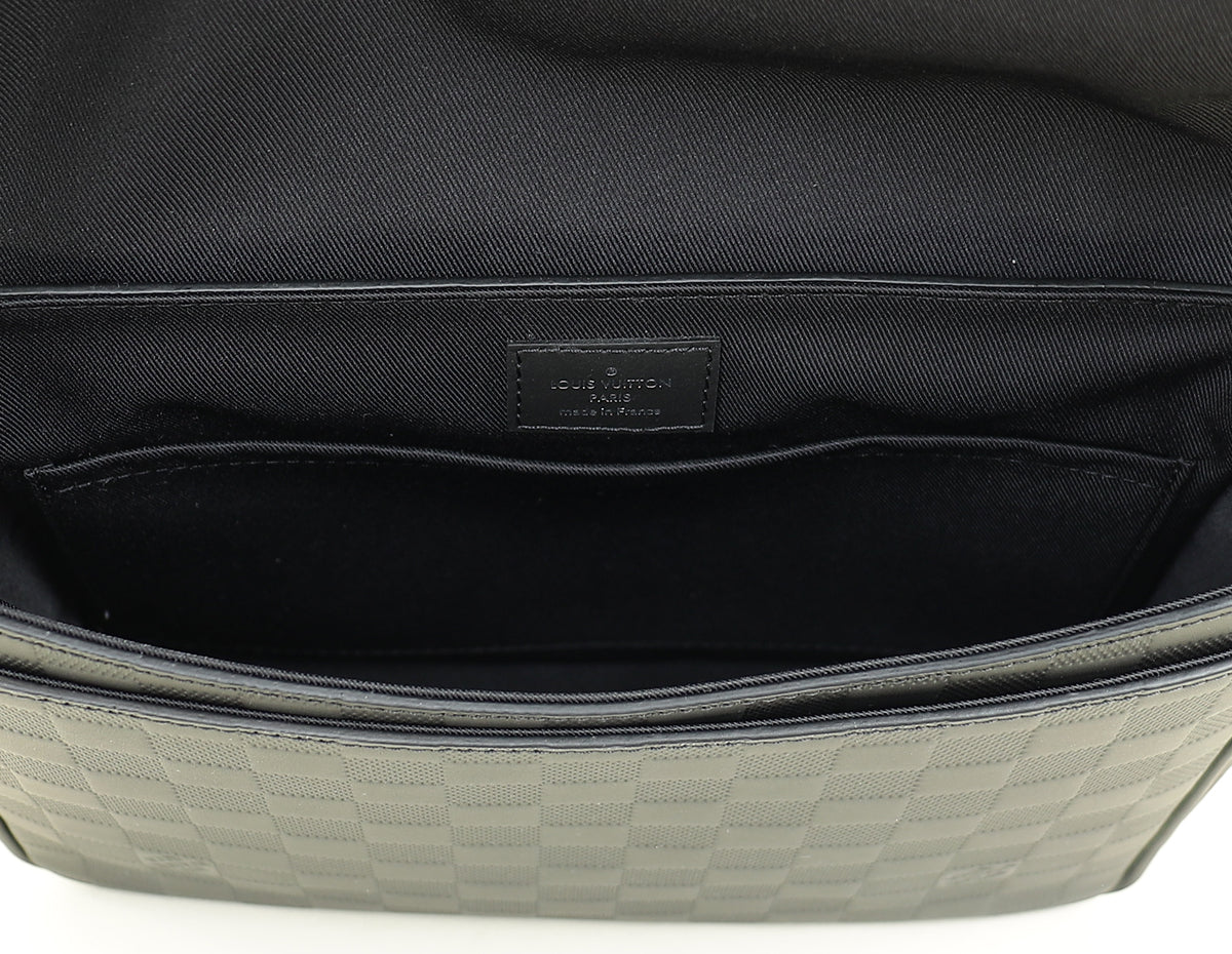 Louis Vuitton Black Damier Infini District Messenger Bag