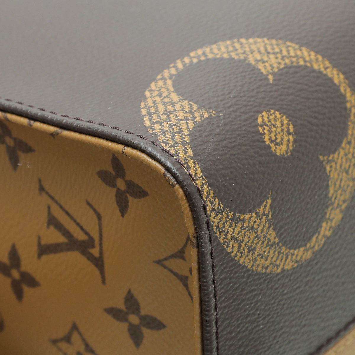 Louis Vuitton Monogram Reverse Giant Onthego MM Bag
