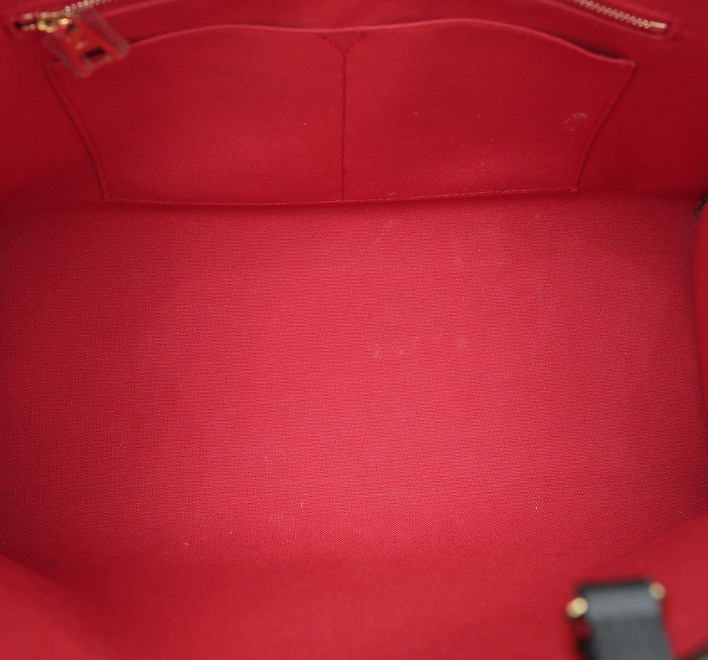 Louis Vuitton Monogram Reverse Giant Onthego MM Bag