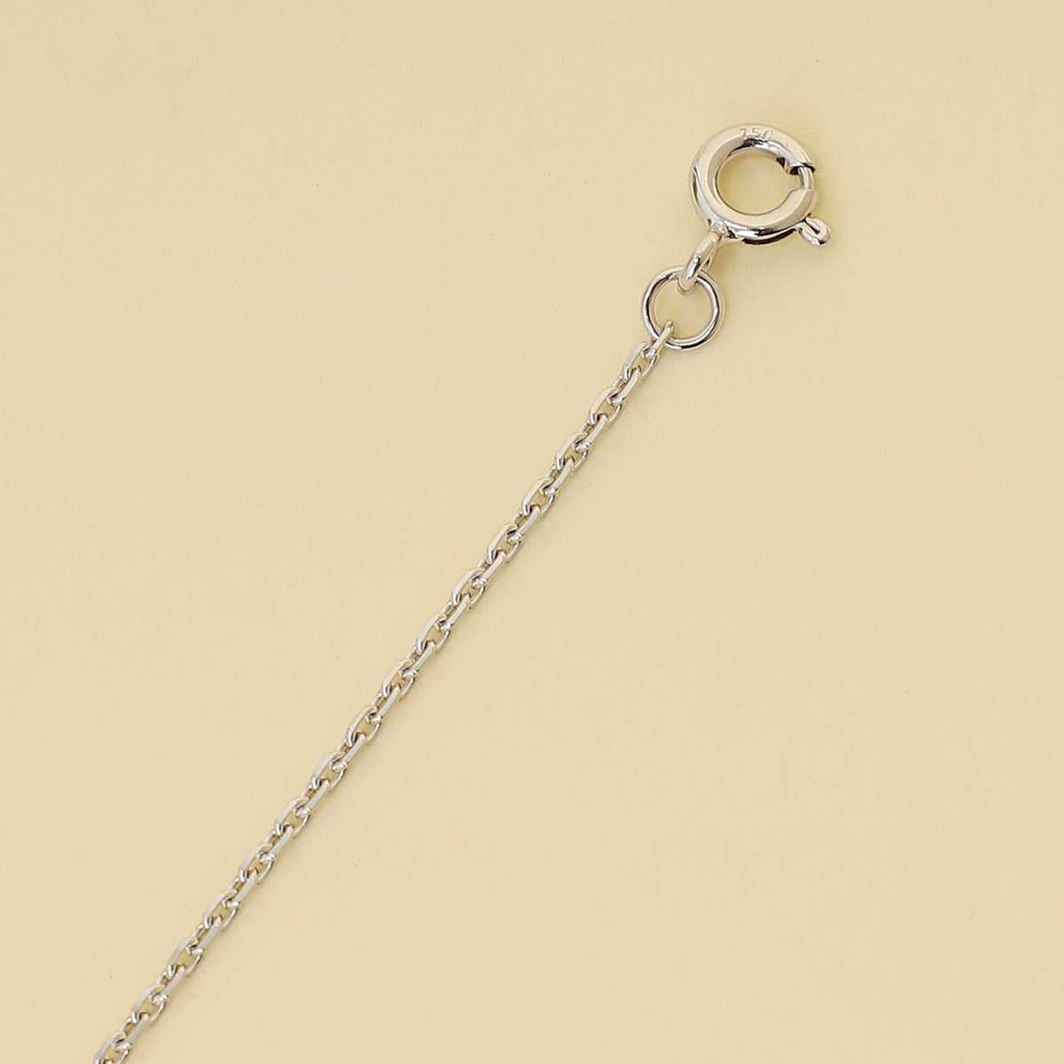 Louis Vuitton 18K White Gold Color Blossom BB Star Grey MOP Diamond Bracelet