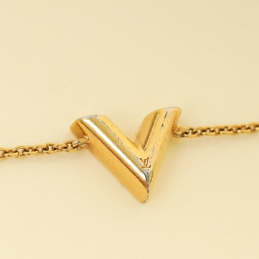 Louis Vuitton Gold Essential V Bracelet