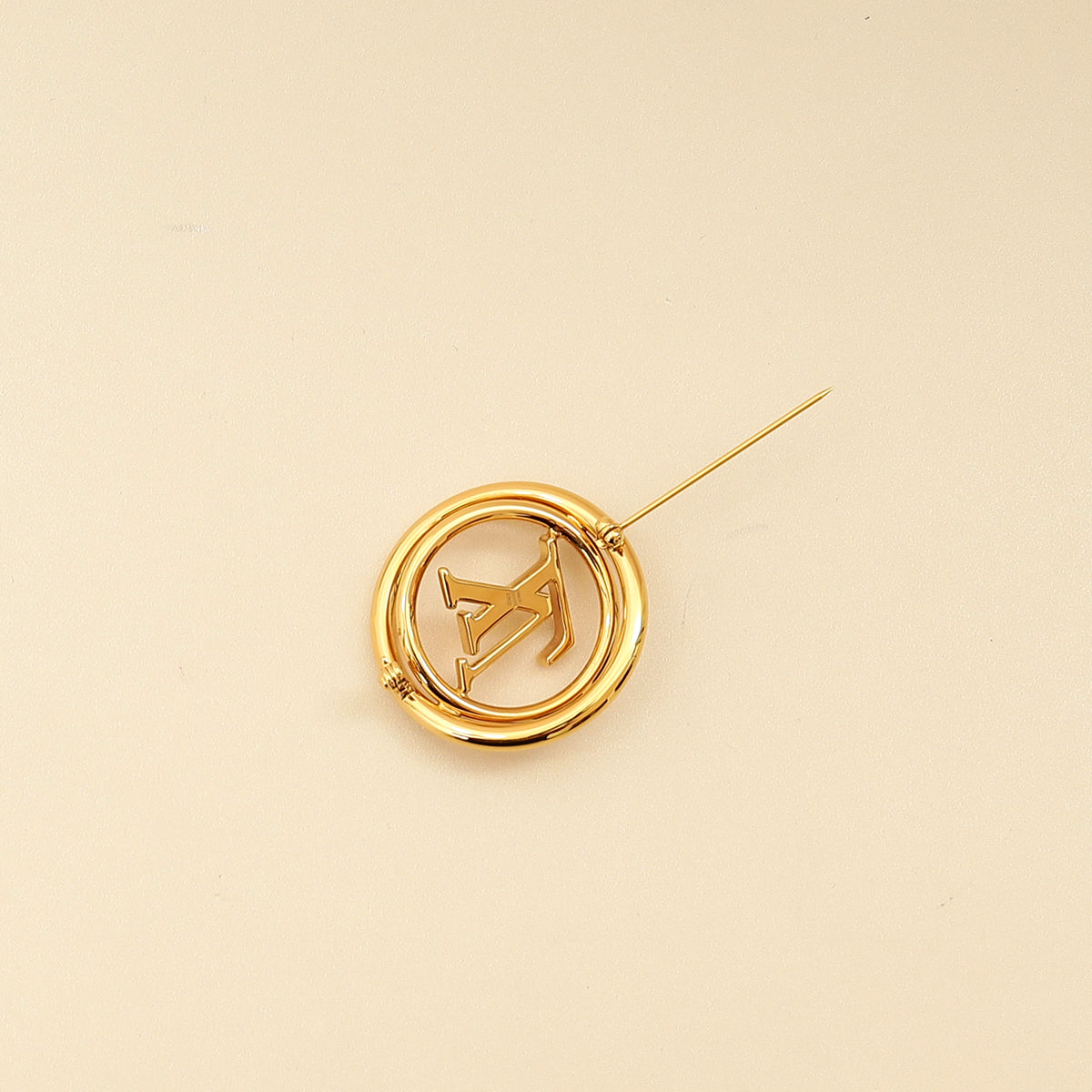 Louis Vuitton Gold Logo Stellar Pin