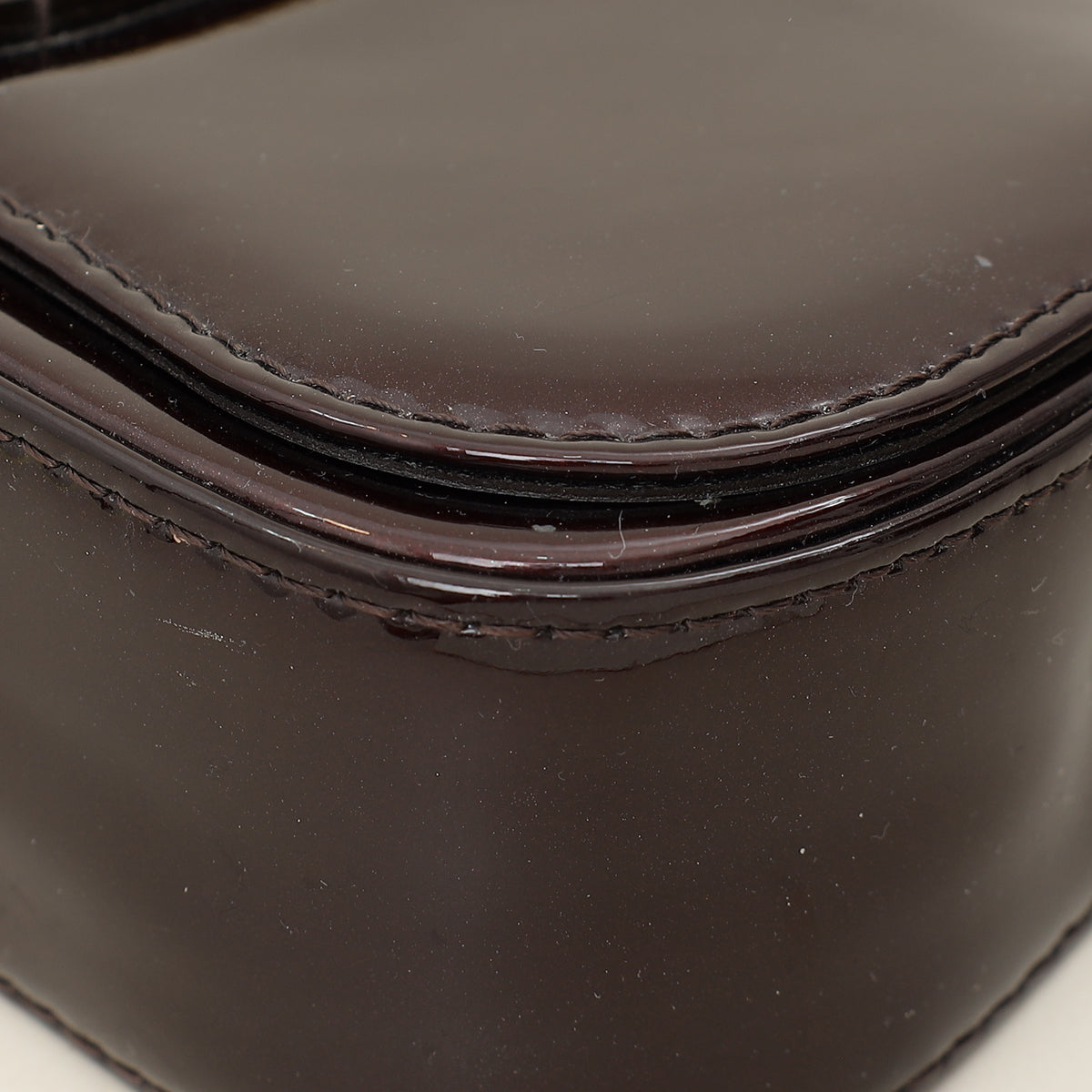 Louis Vuitton Amarante Vernis Sobe Clutch