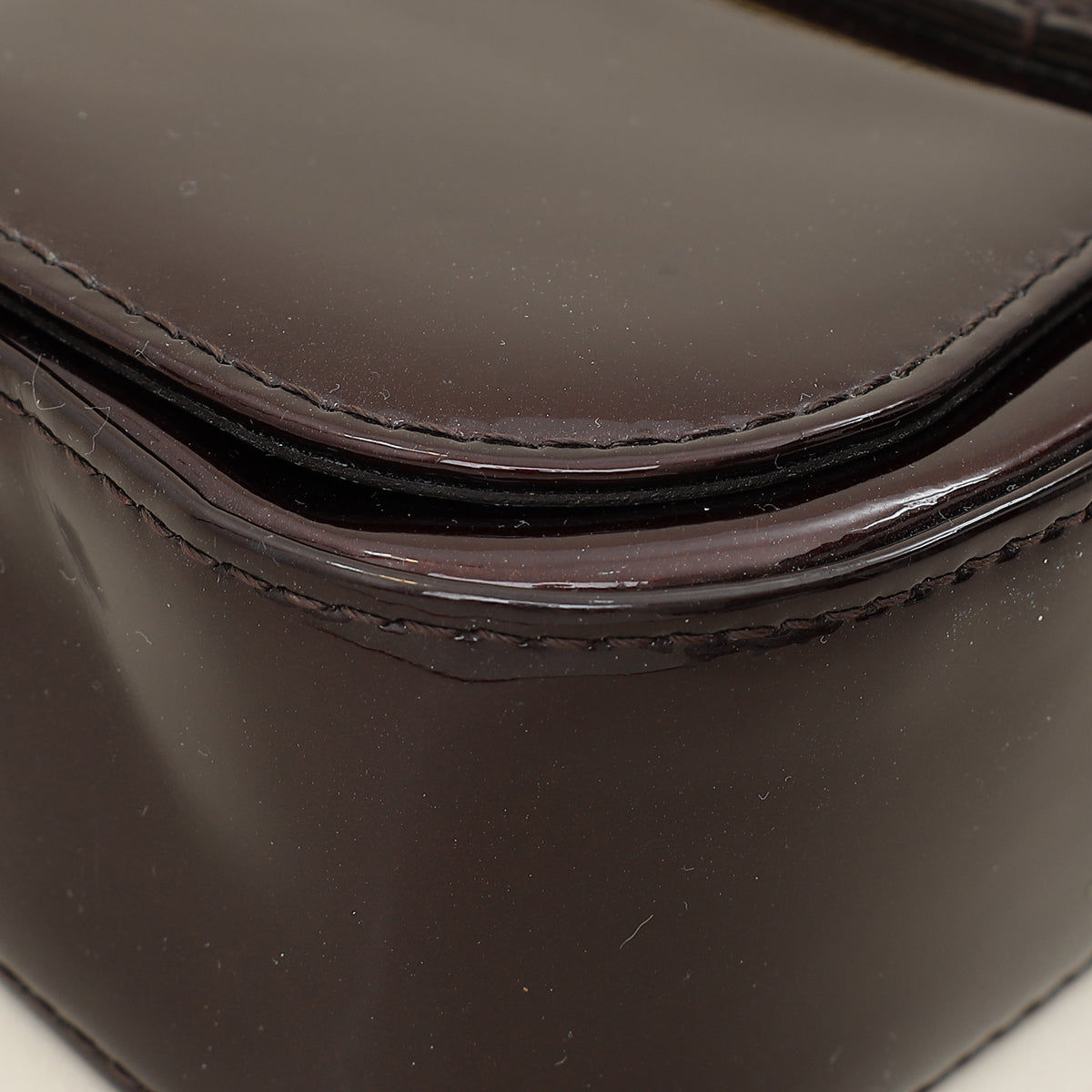 Louis Vuitton Amarante Vernis Sobe Clutch