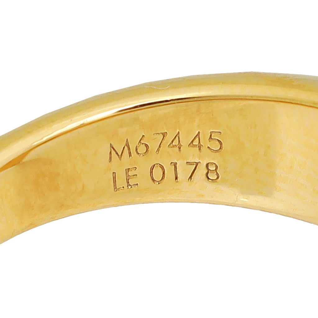 Louis Vuitton Gold Large Essential V Ring 55
