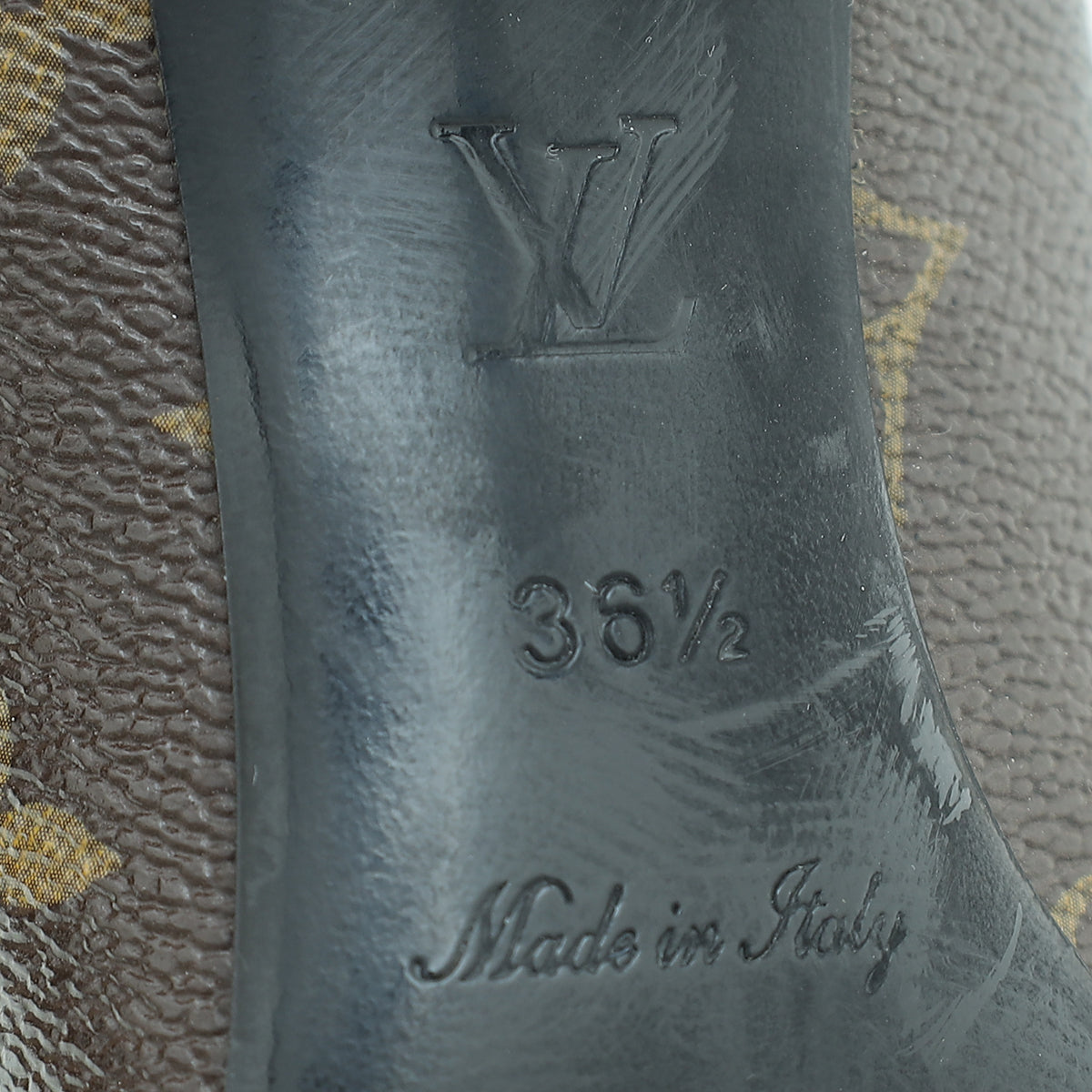 Louis Vuitton Monogram Cap Toe Fetish Pump 36.5