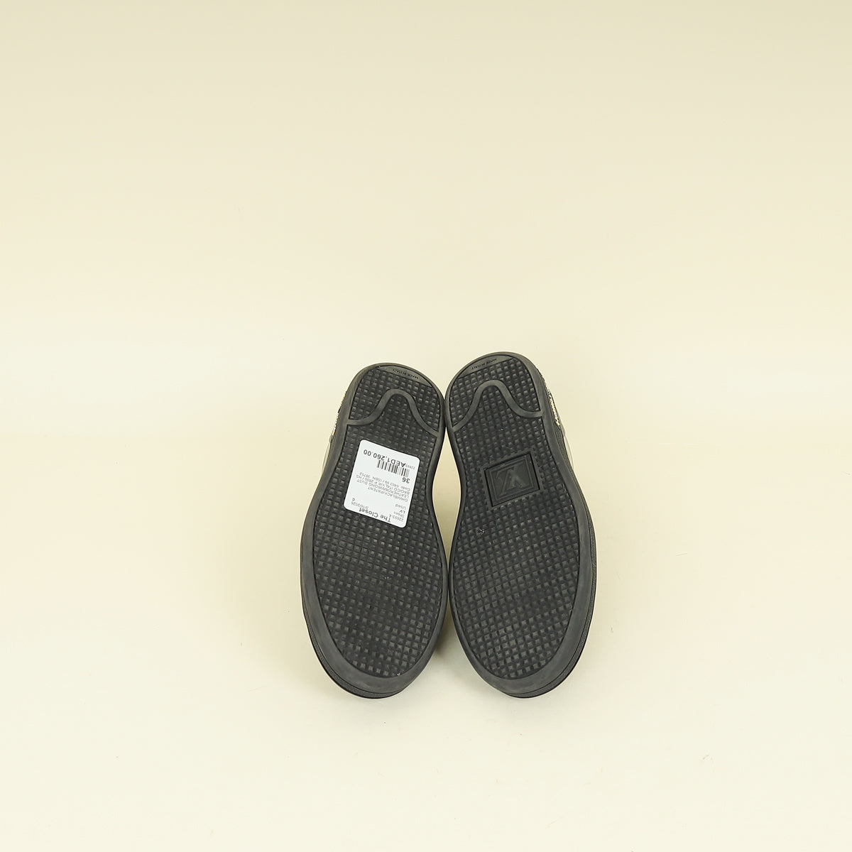 Louis Vuitton Black Frontrow Sneaker 36