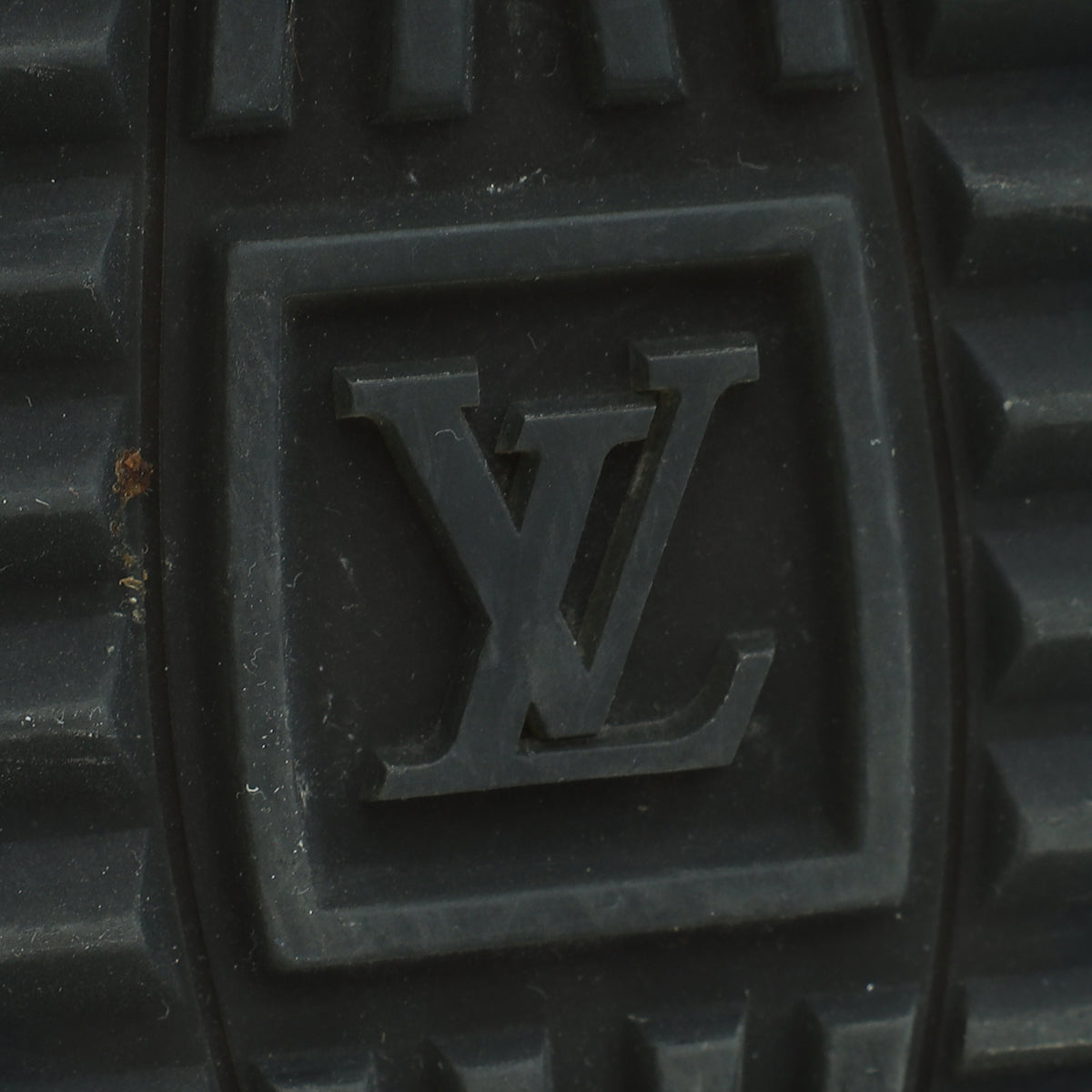 Louis Vuitton Bicolor Monogram Runaway Sneakers 37.5