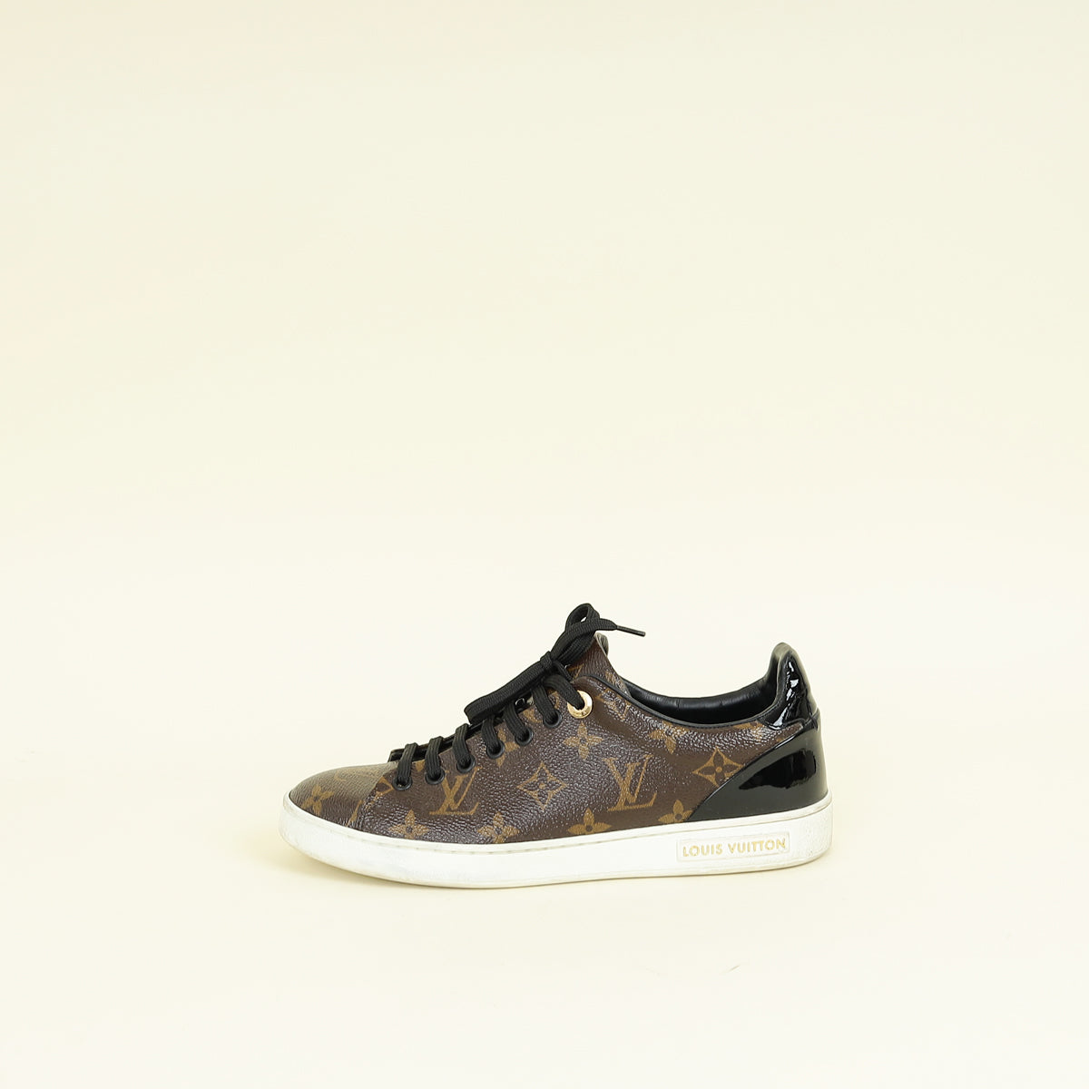 Louis Vuitton Monogram Frontrow Sneaker 37.5