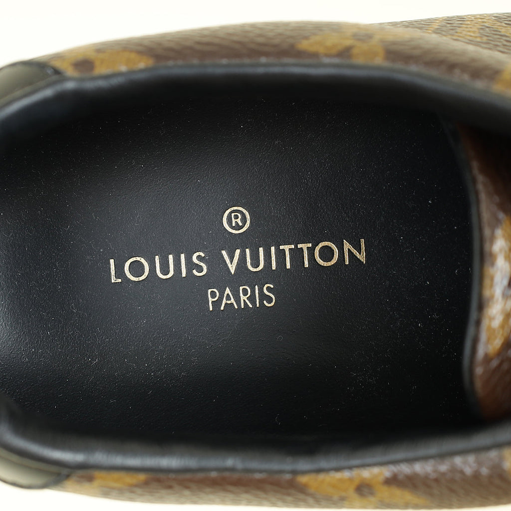 Louis Vuitton Monogram Frontrow Sneaker 37.5