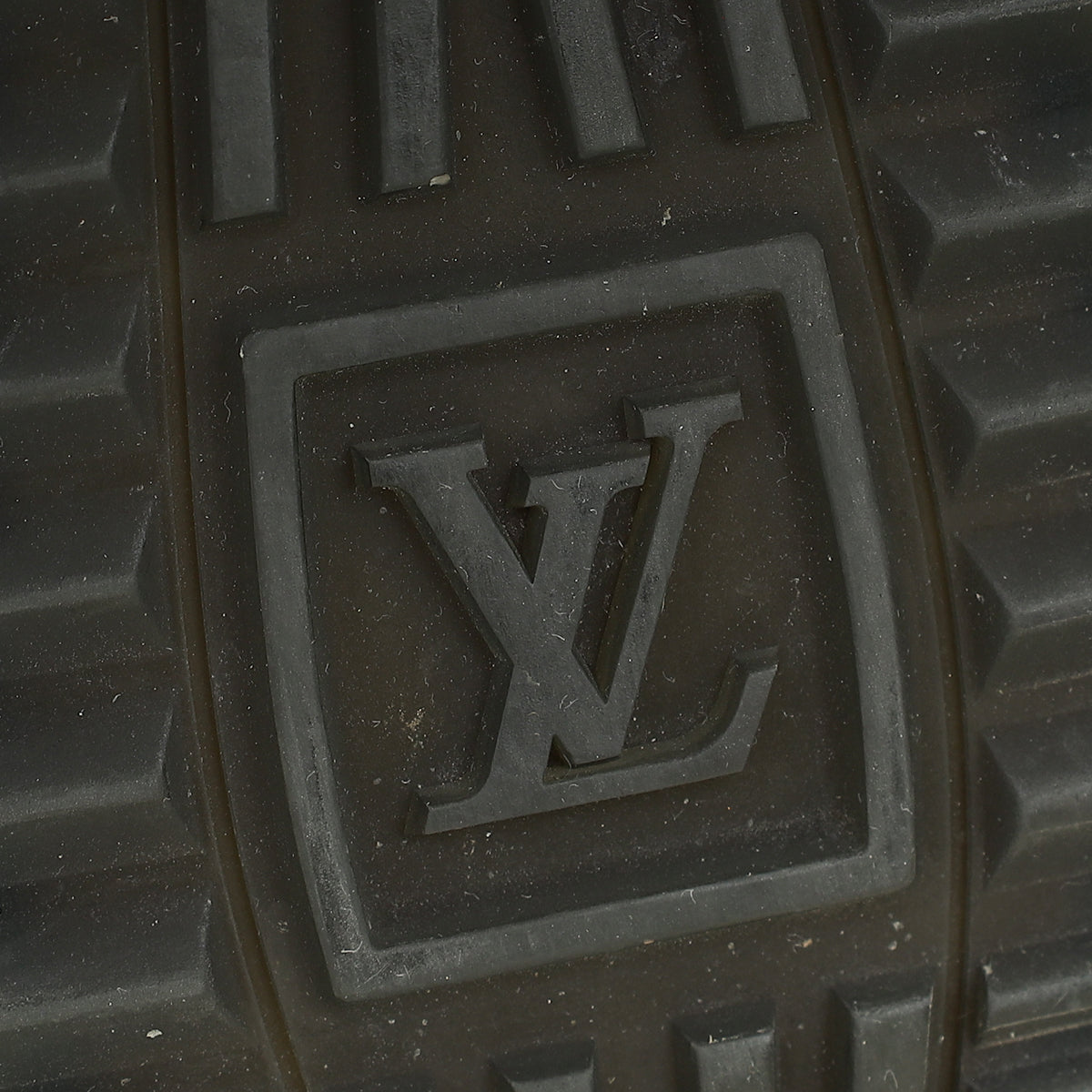 Louis Vuitton Black Monogram Run Away Sneaker 40.5