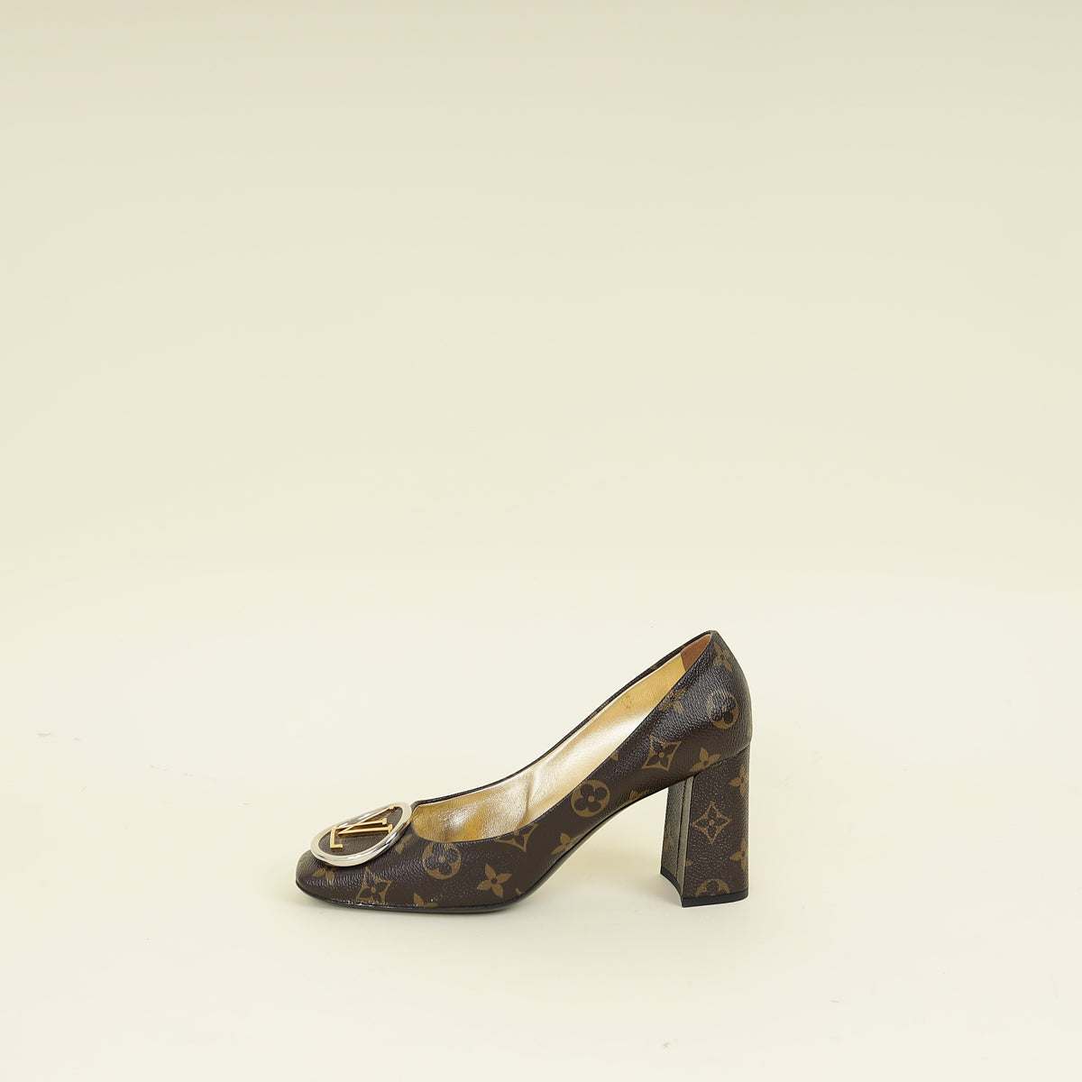 Louis Vuitton Monogram Madeleine Pump 40