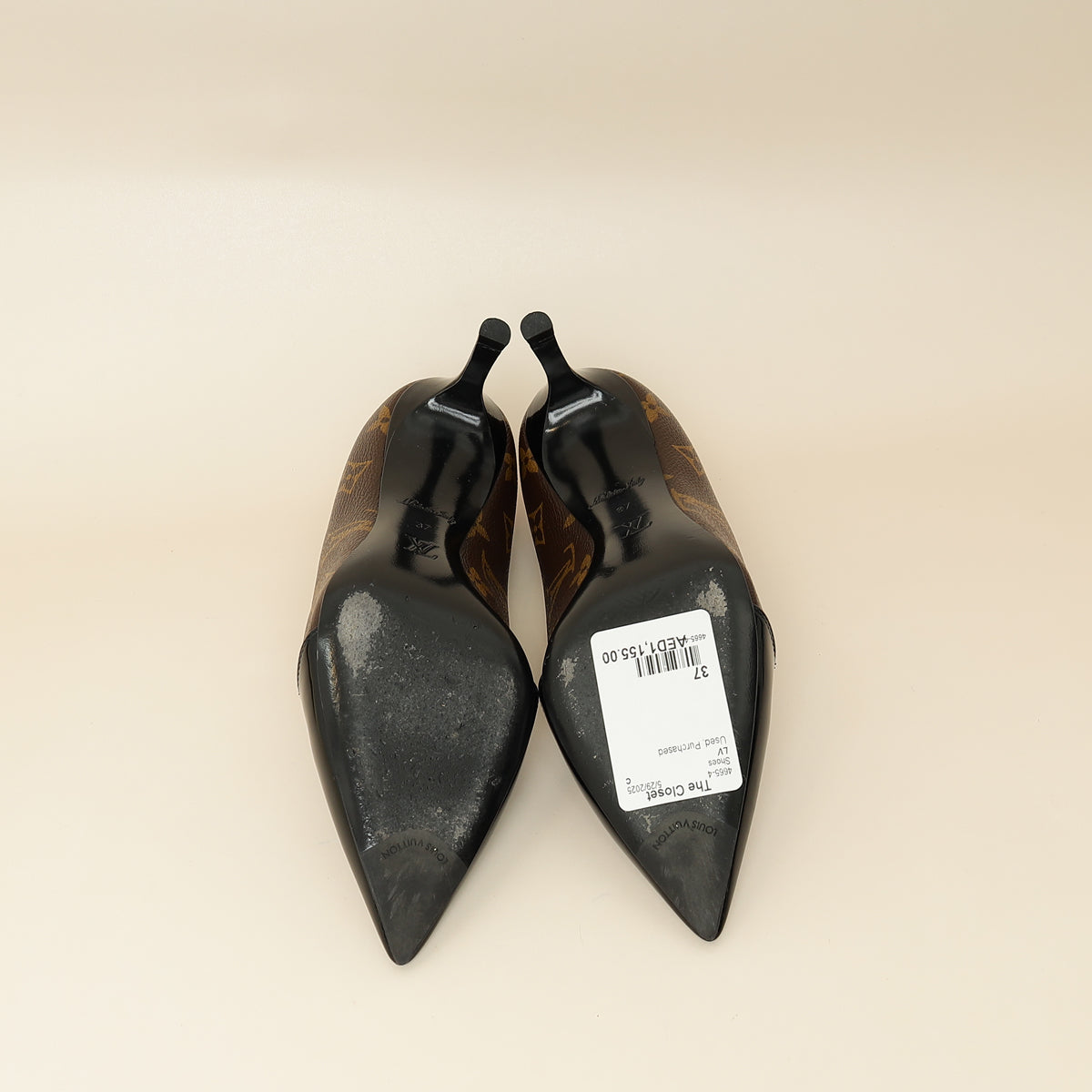 Louis Vuitton Monogram Black Pointed Toe Pumps 37