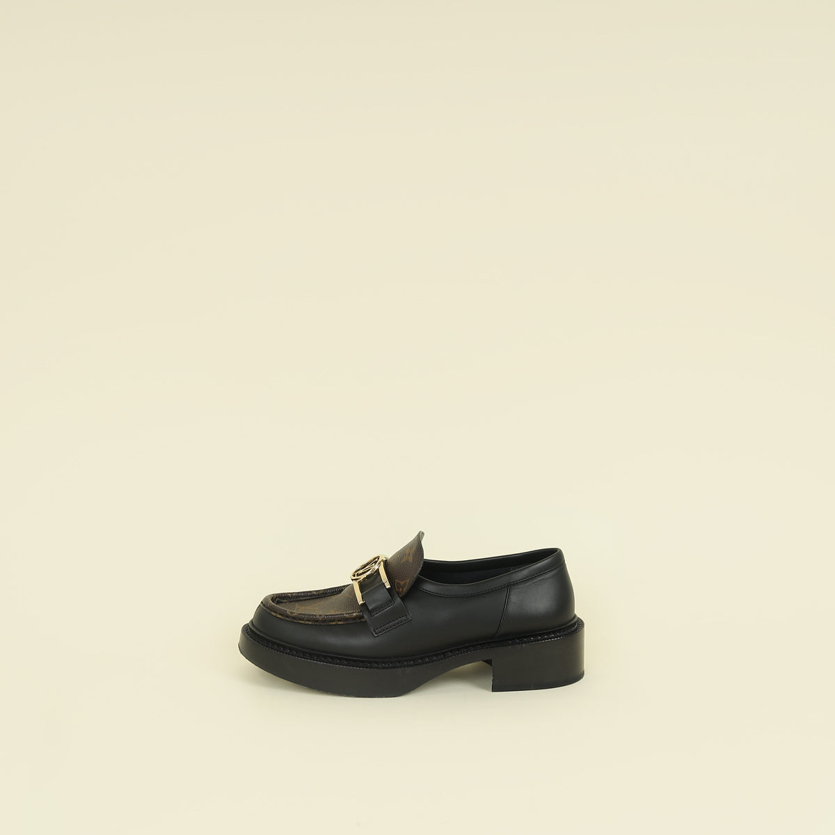 Louis Vuitton Monogram Black Academy Loafer 38.5