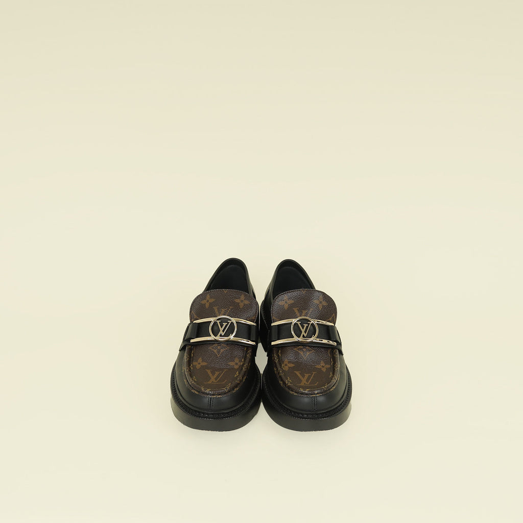 Louis Vuitton Monogram Black Academy Loafer 38.5