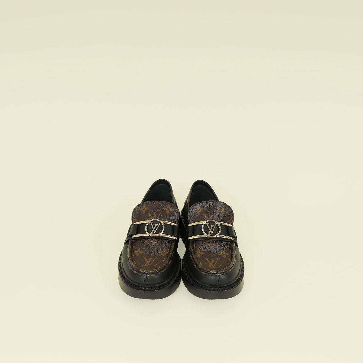 Louis Vuitton Monogram Black Academy Loafer 38.5