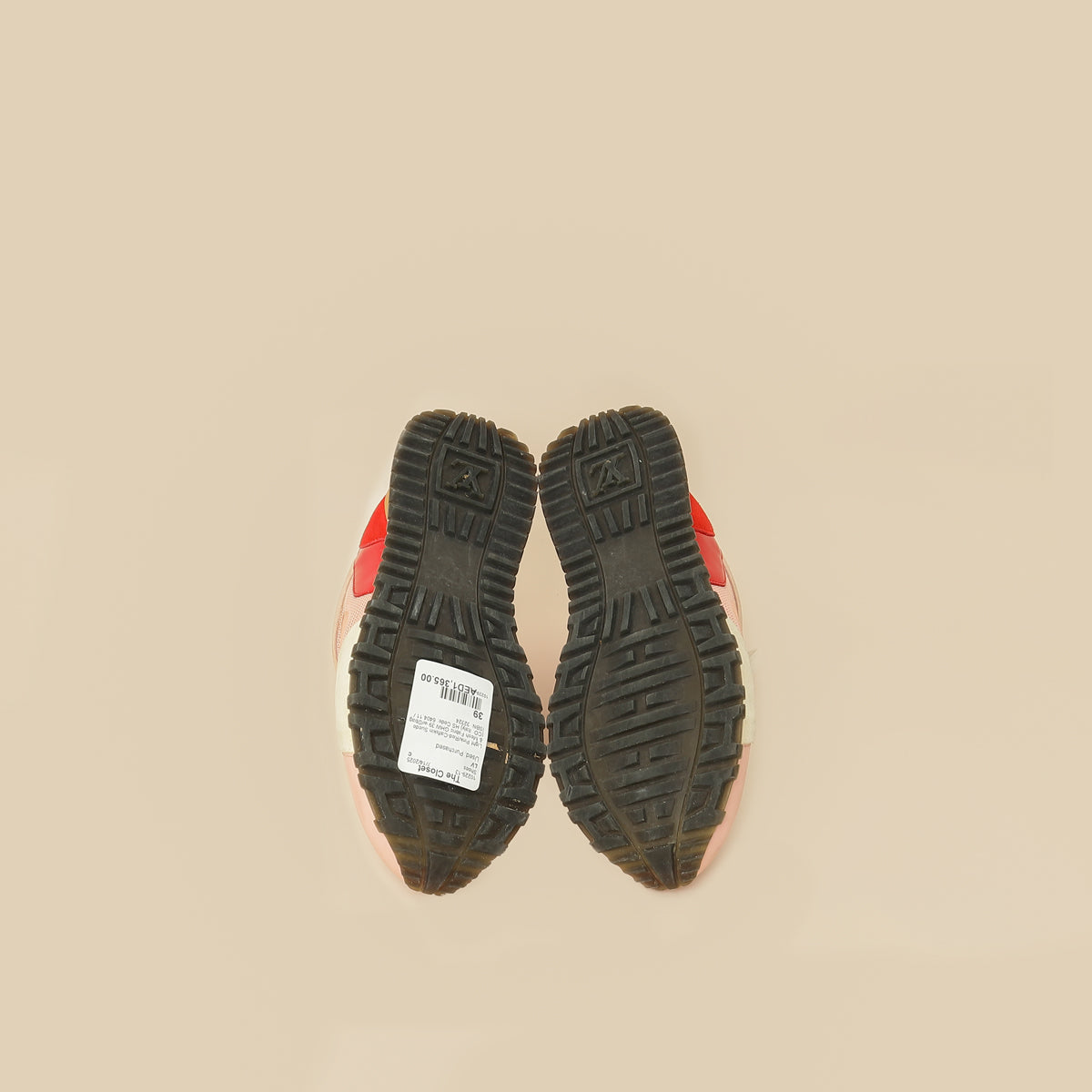 Louis Vuitton Bicolor Run Away Sneaker 39