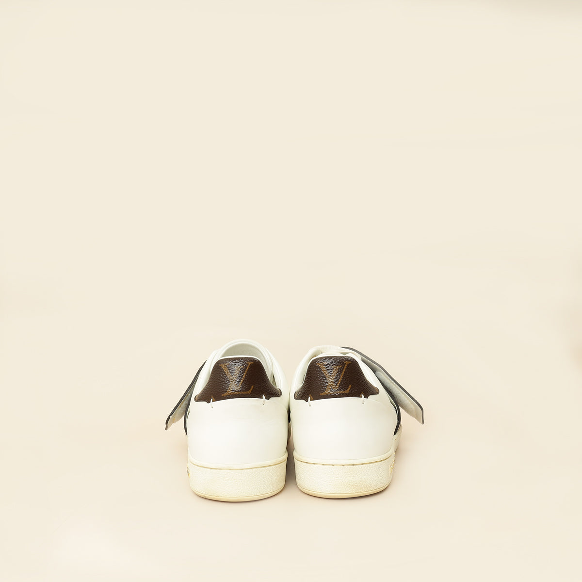 Louis Vuitton Monogram White Frontrow Sneaker 41