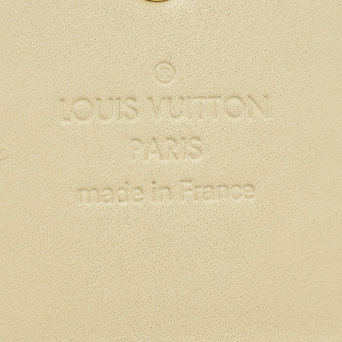 Louis Vuitton Blanc Corail Monogram Vernis Sarah Wallet
