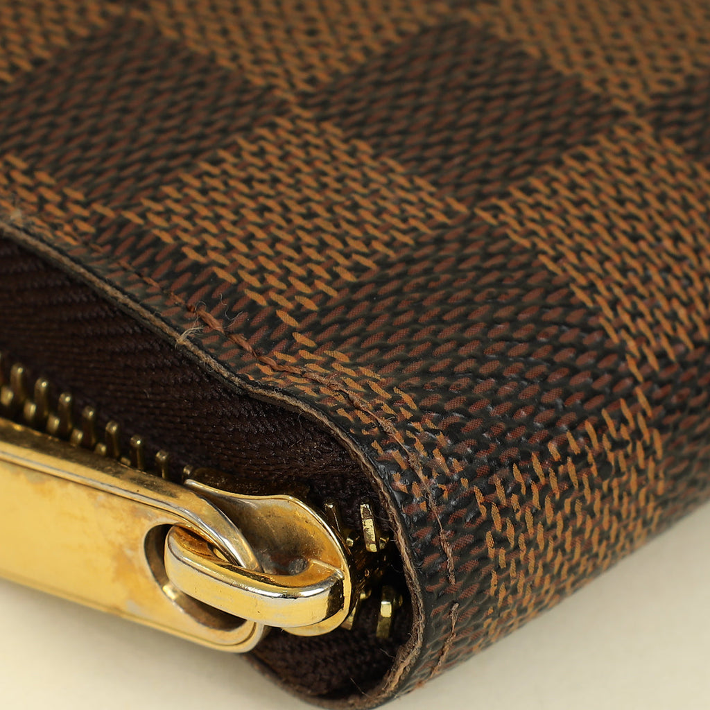 Louis Vuitton Damier Ebene Zippy Wallet
