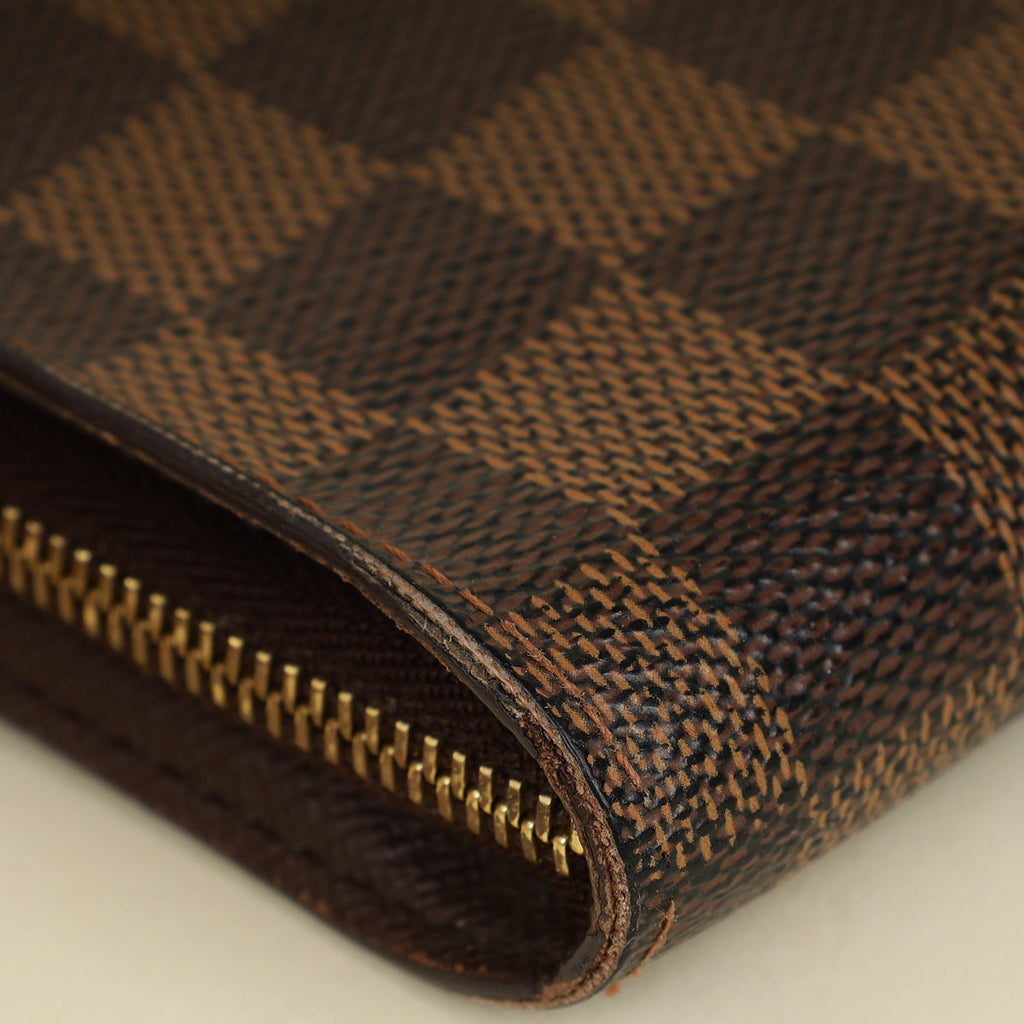 Louis Vuitton Damier Ebene Zippy Wallet