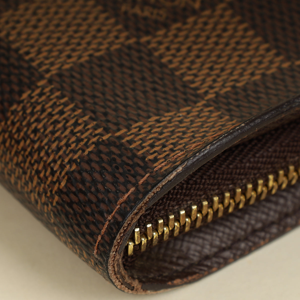 Louis Vuitton Damier Ebene Zippy Wallet