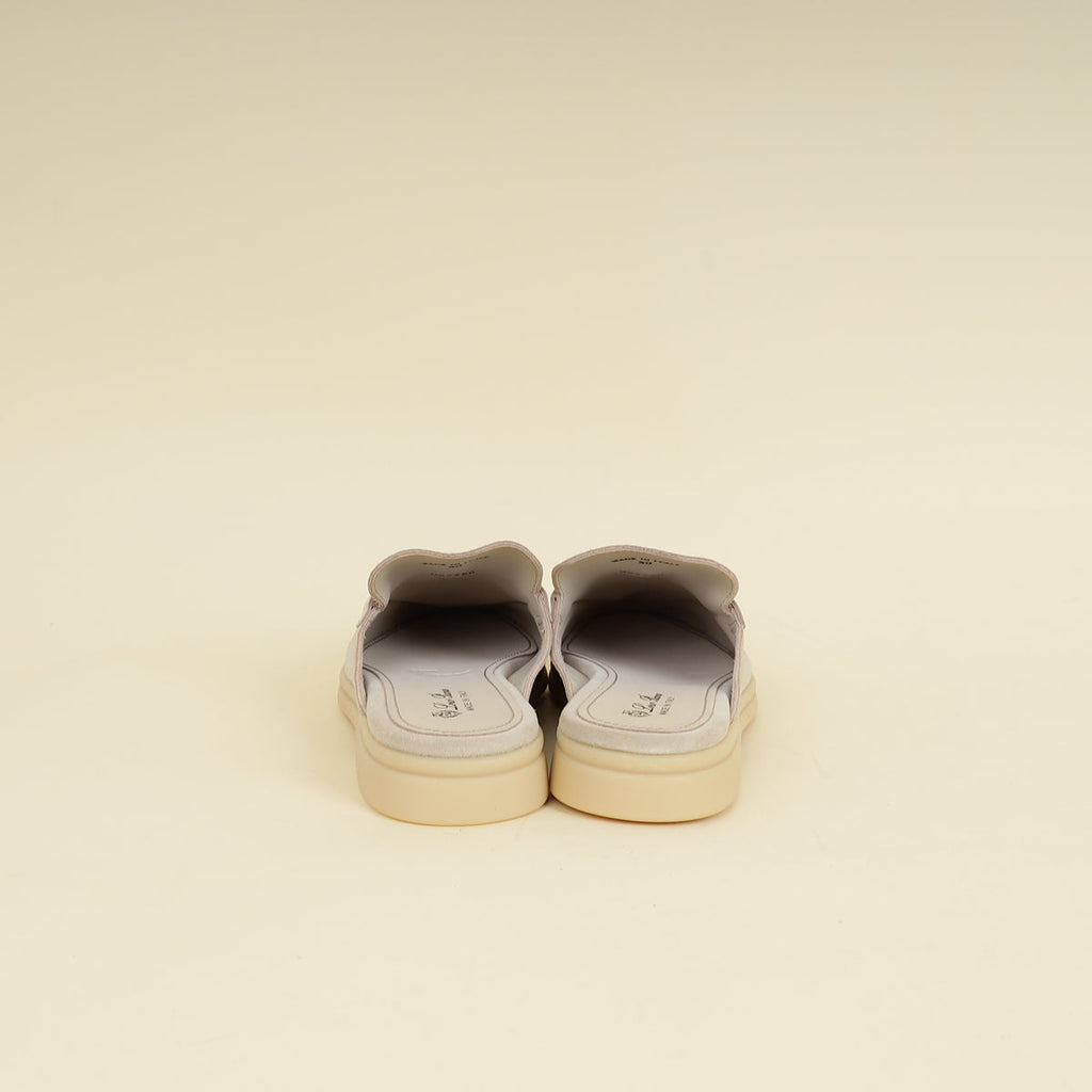 Loro Piana Tapioca Babouche Charms Walk Loafer 39