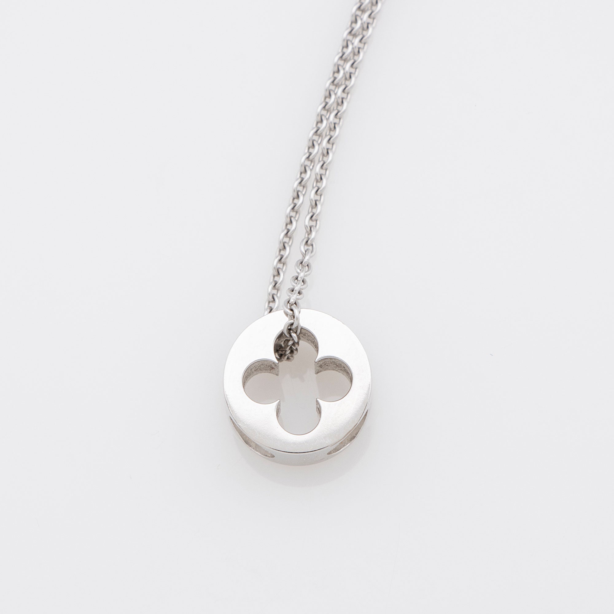 Louis Vuitton 18k White Gold Empreinte Pendant Necklace