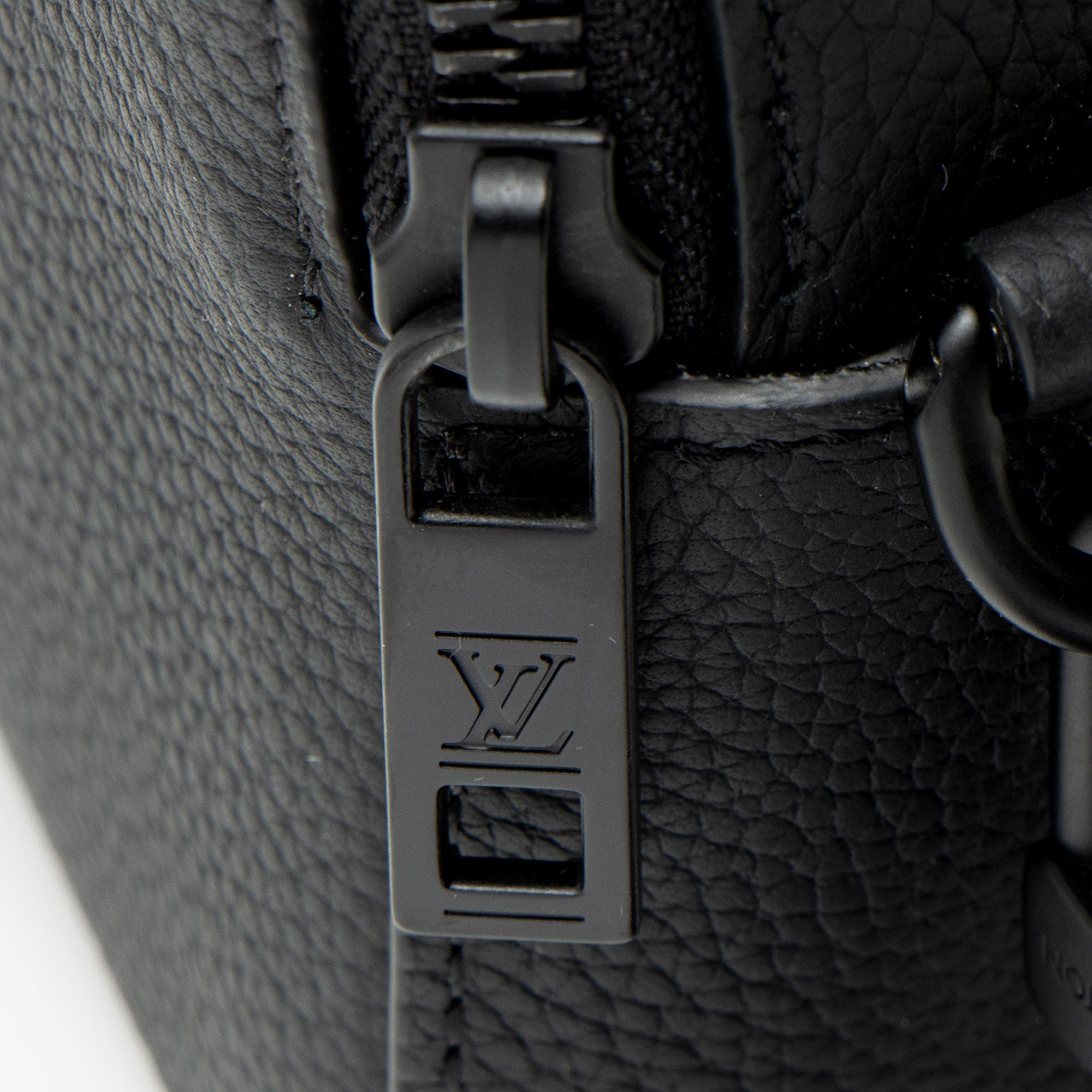 Louis Vuitton Calfskin Aerogram Alpha Wearable Wallet