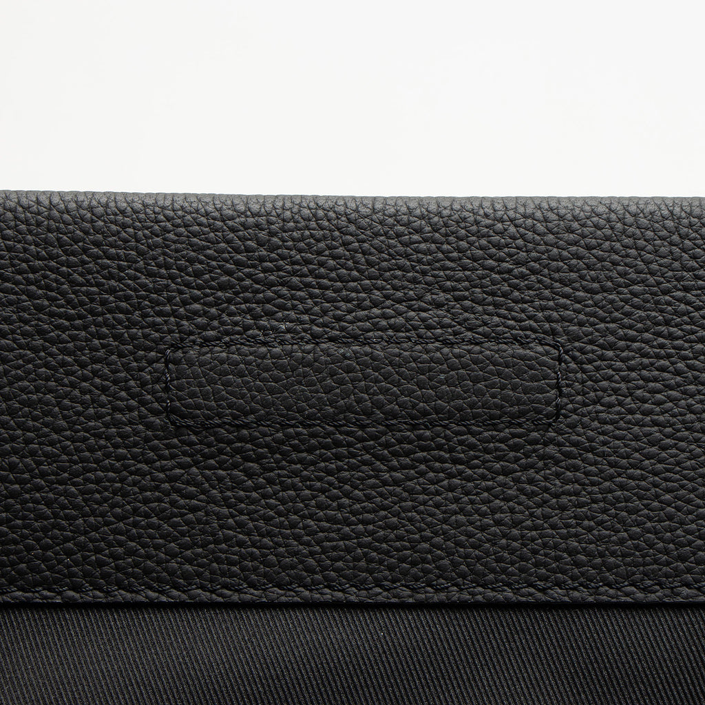 Louis Vuitton Calfskin Aerogram Takeoff Messenger