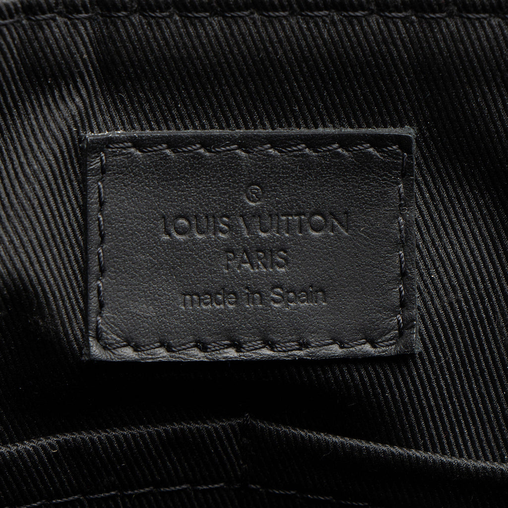 Louis Vuitton Calfskin Aerogram Takeoff Messenger