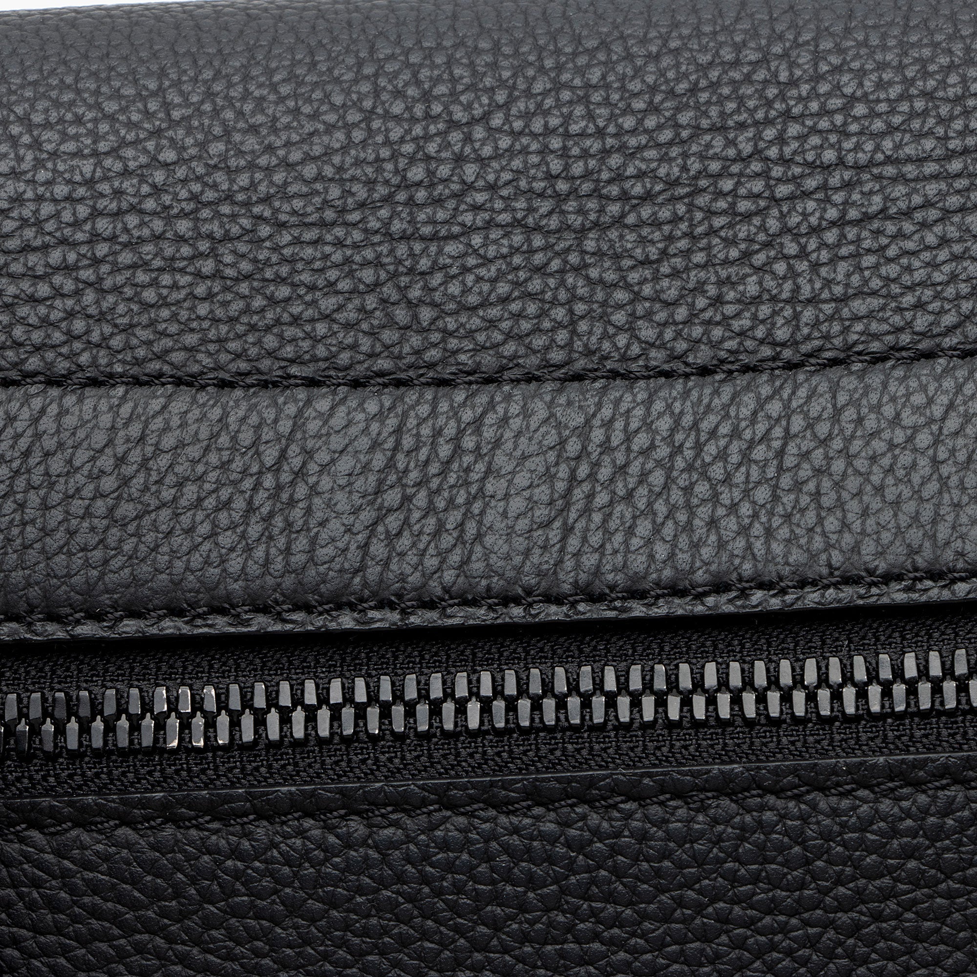 Louis Vuitton Calfskin Aerogram Takeoff Messenger