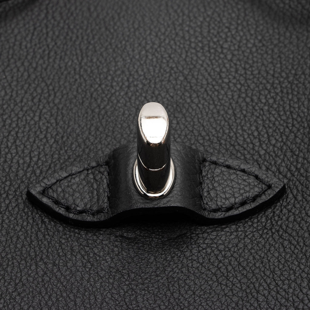 Louis Vuitton Calfskin Lockme Backpack (SHF-zVEB4r)