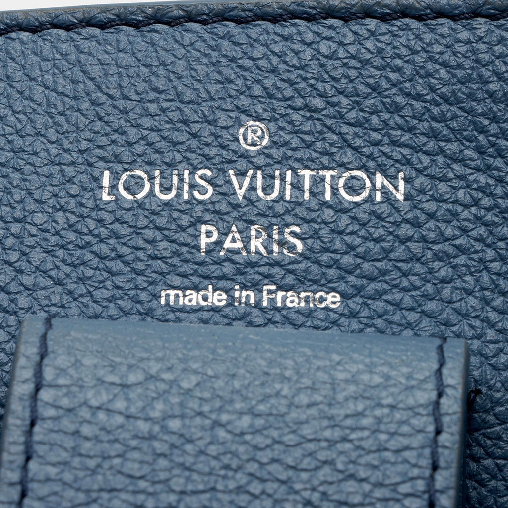 Louis Vuitton Calfskin Lockme Bucket Bag (SHF-ScNH8i)