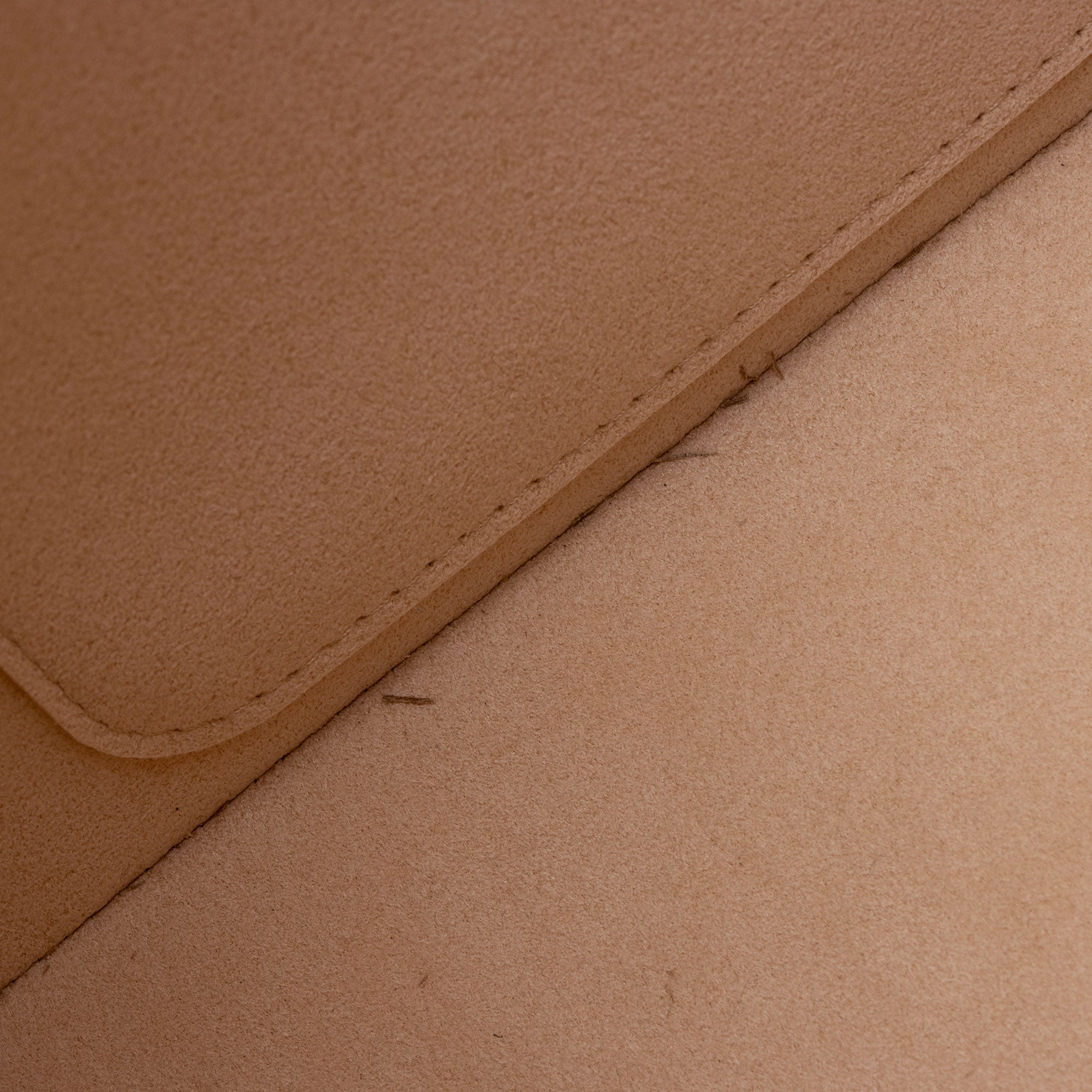 Louis Vuitton Calfskin Lockme Hobo (SHF-qylTpe)